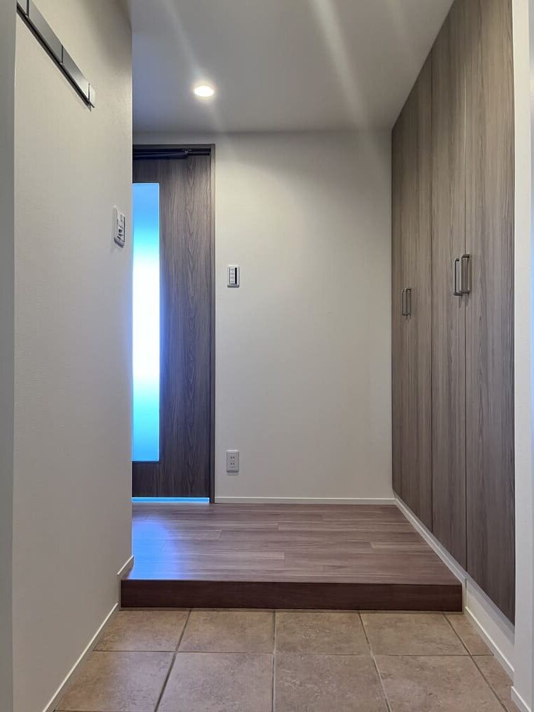 ドゥーエ横浜駅前　玄関